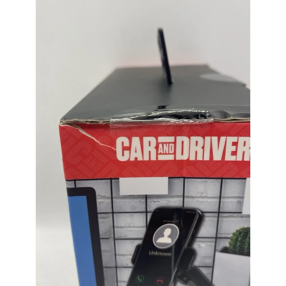 Car and Driver Universal Dash Windshield Mount w 20W PD Charger CAD2302